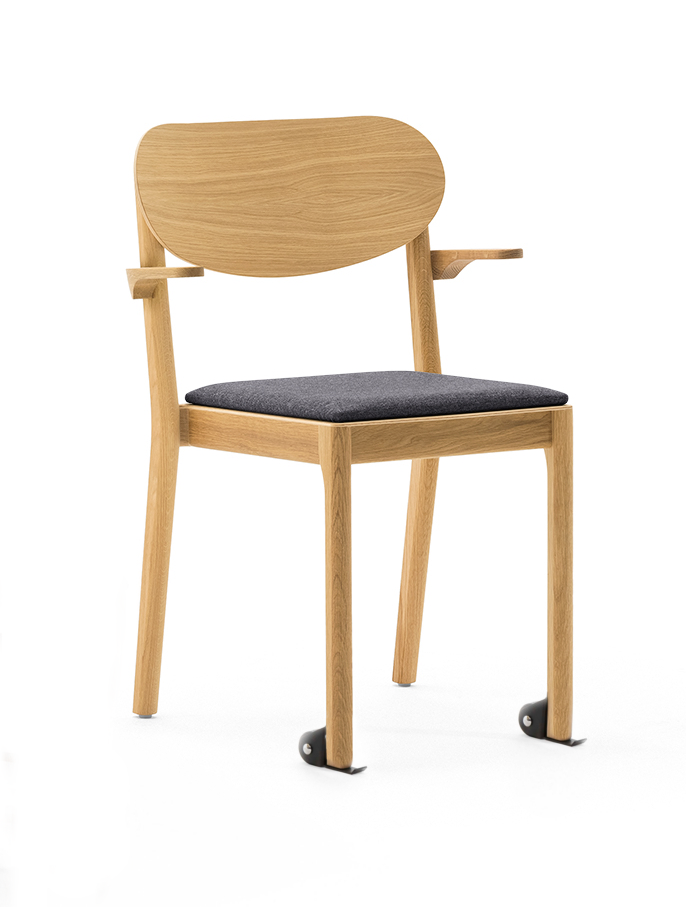 HELLAND Seniorenstuhl Svea - mit gepolstertem Sitz und Armlehnen